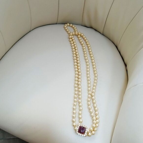 GORGEOUS CULTURED PEARLS AND BEAUTIFUL PURPLE STONE SURROUNDED BY CZS NECKLACE!! - Picture 2 of 8